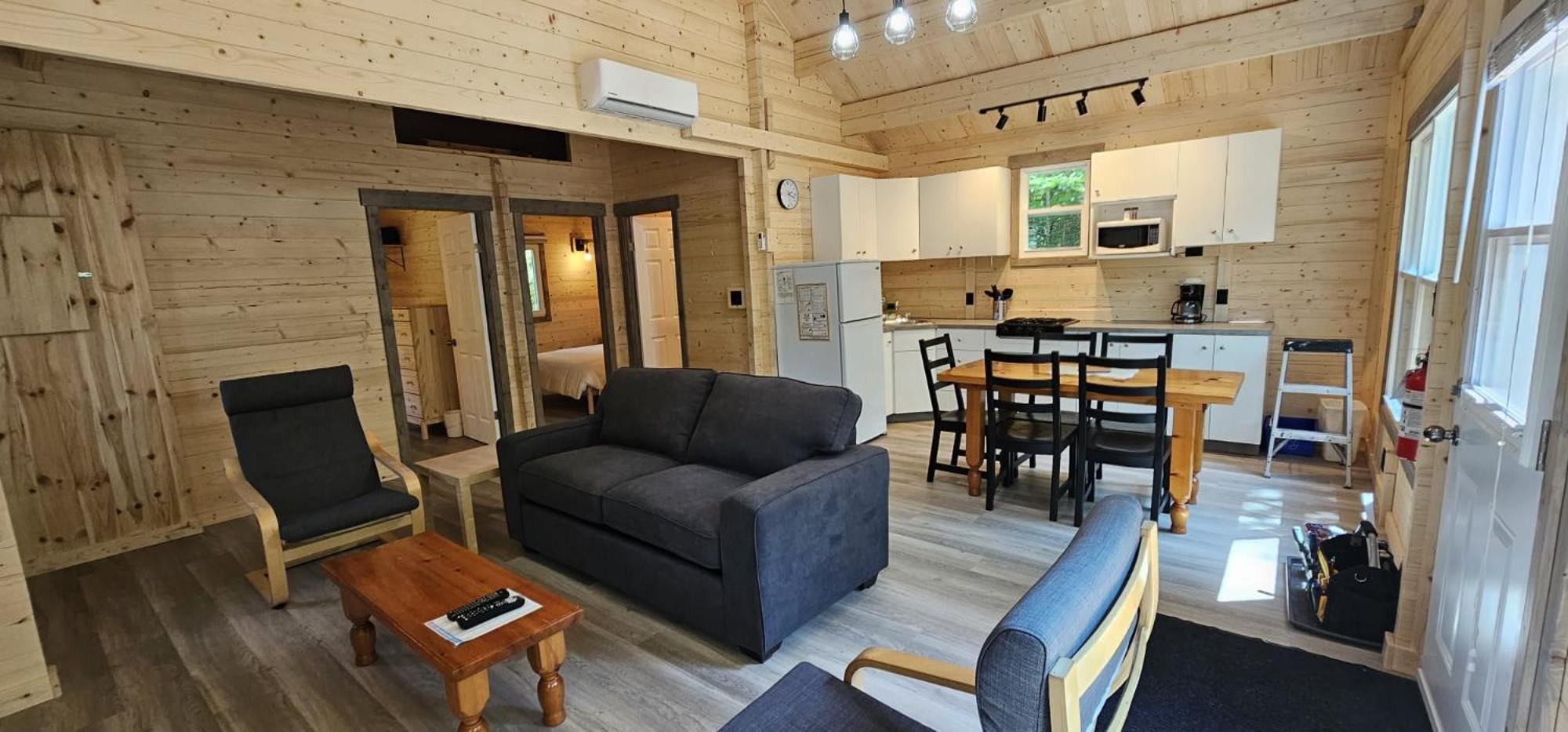Parkway Cottage Resort And Trading Post Dwight Eksteriør bilde